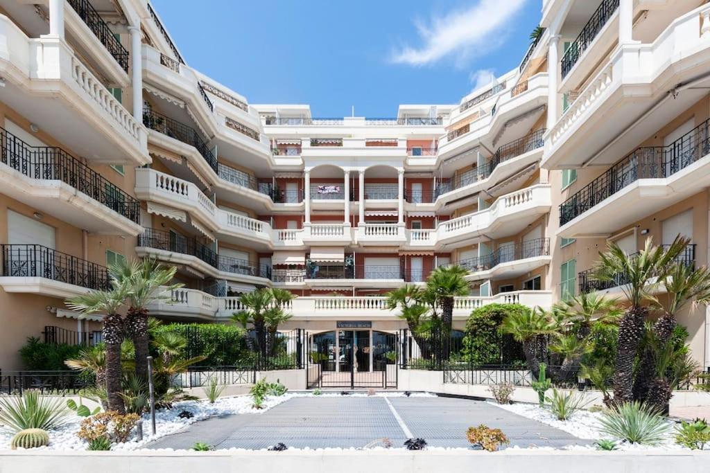 Superbe Studio Avec Terrasse En Front De Mer Menton Eksteriør billede